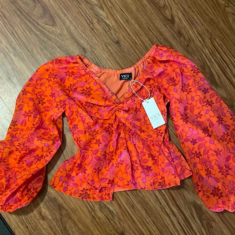 Vici long sleeve